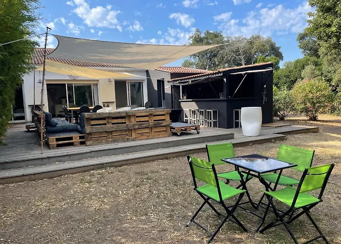 بيت للعطل La Manosc